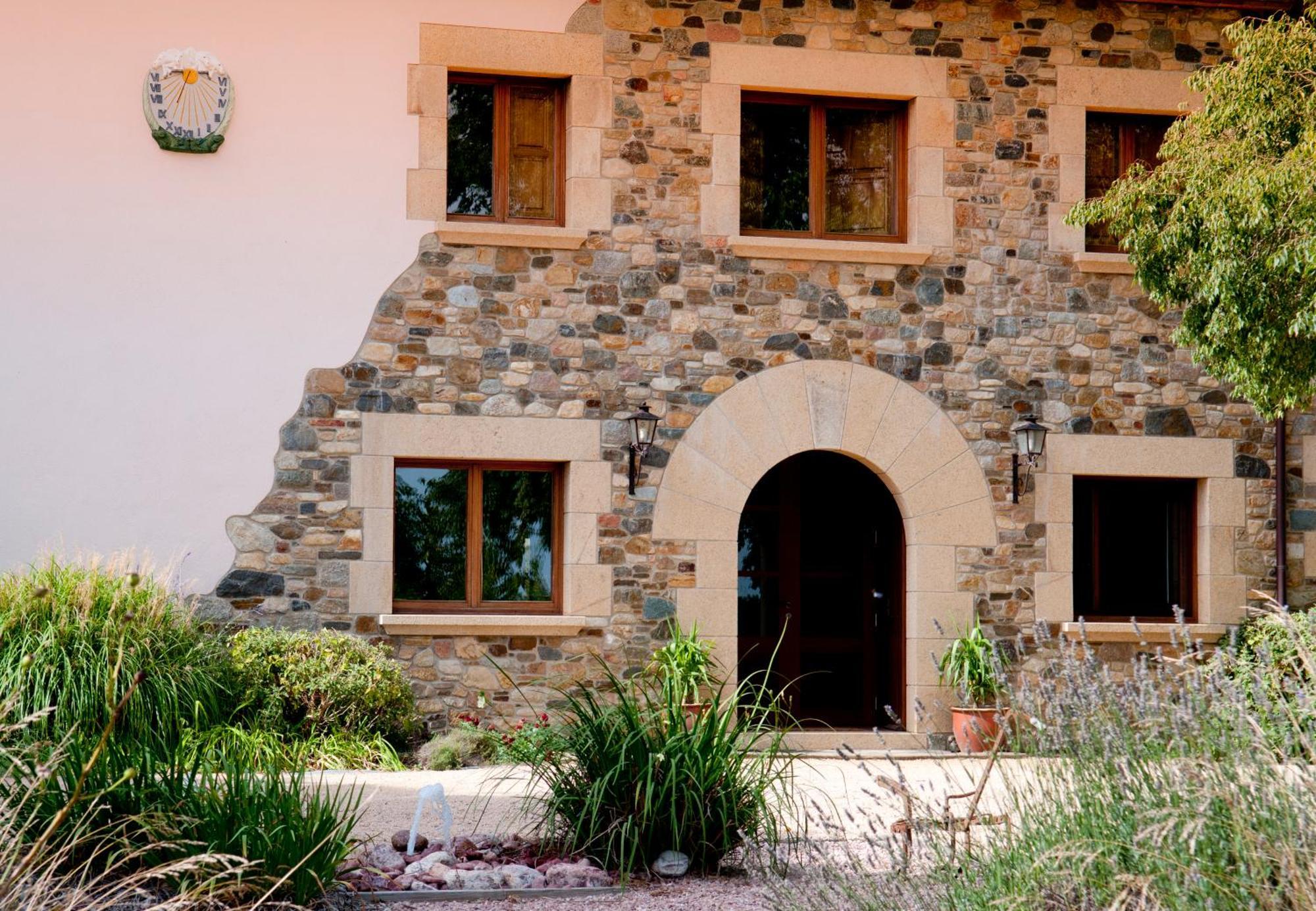 Mas Duc Guest House Brunyola Exterior photo