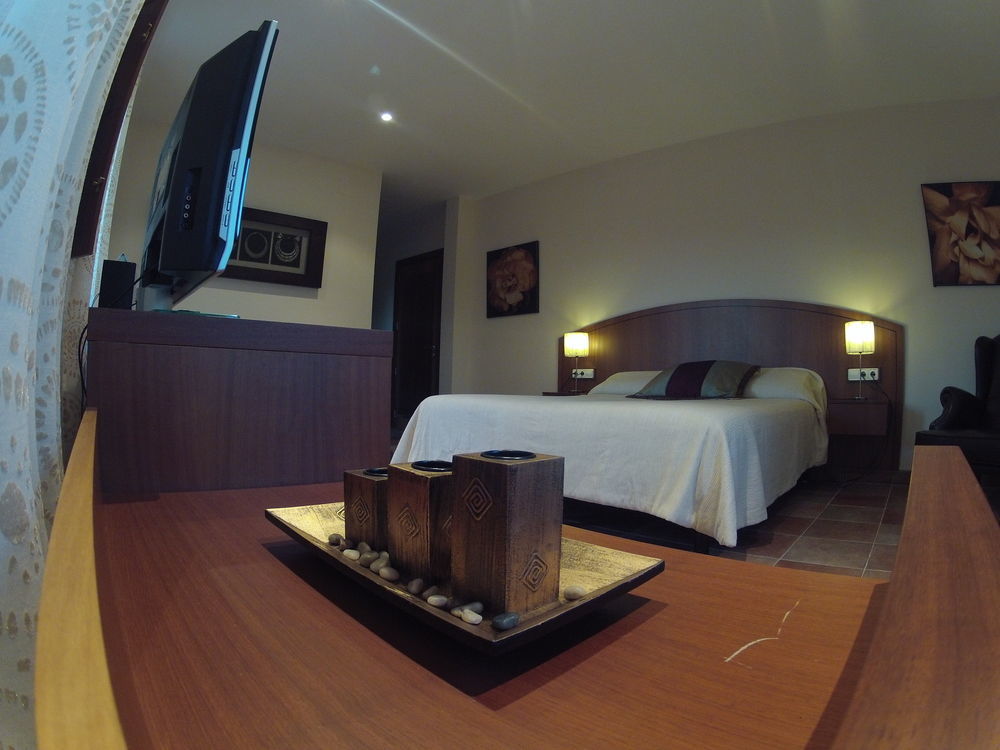 Mas Duc Guest House Brunyola Exterior photo